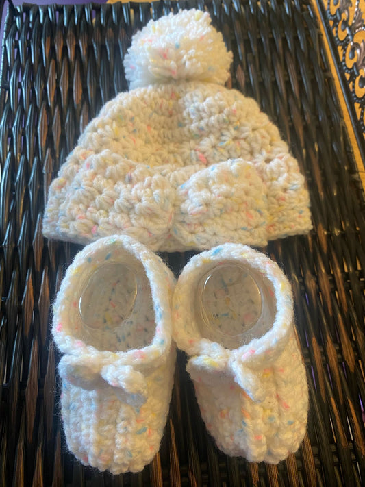Handmade Speckled White Crochet Baby Hat & Booties Set | Pom-Pom Beanie | Newborn Winter Gift
