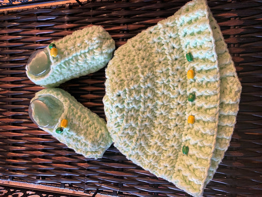 Handmade Baby Beanie & Booties Set – Mint Green with Beaded Detail | Newborn Crochet Gift Set