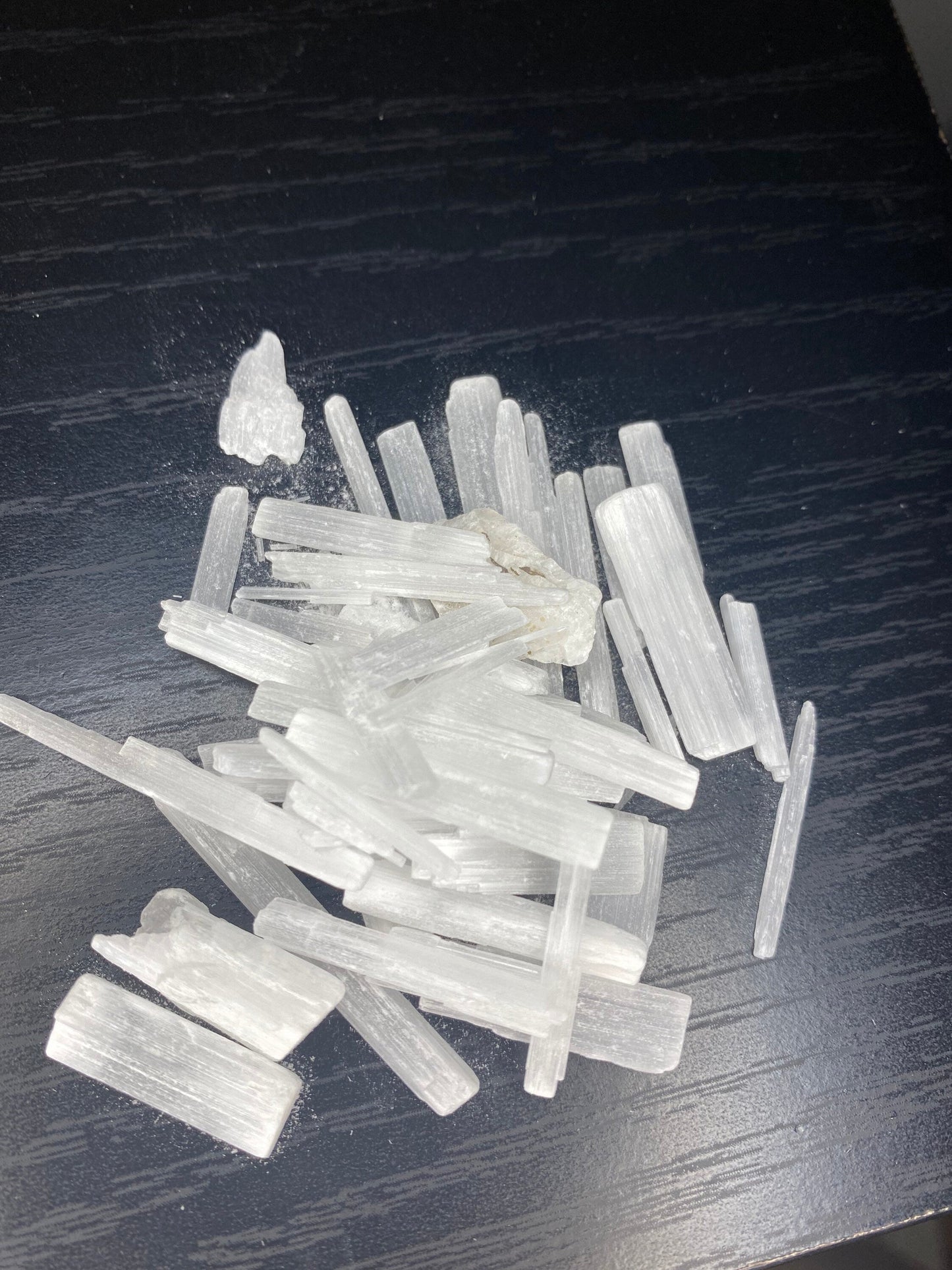 SELENITE Raw Gemstones - Stretchmarksbegone