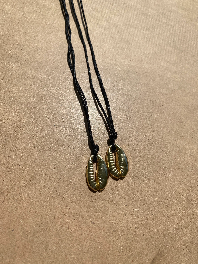Cowrie Shell Necklace - LattiesPalace